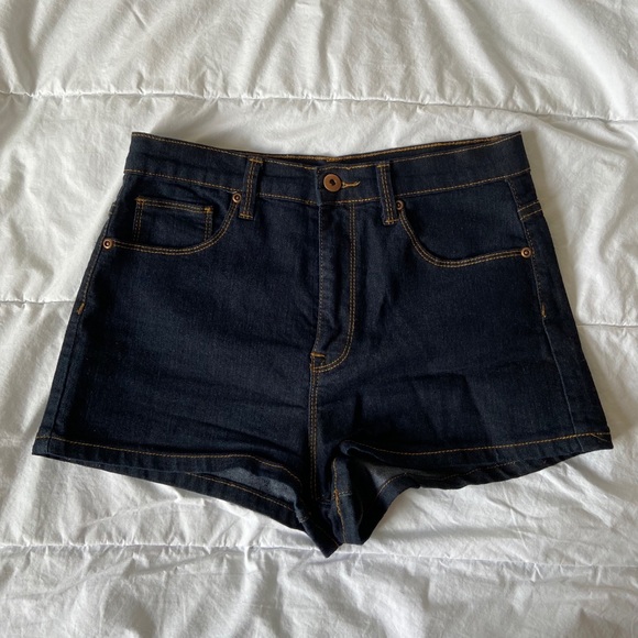 Forever21 high rise denim shorts - Picture 1 of 4